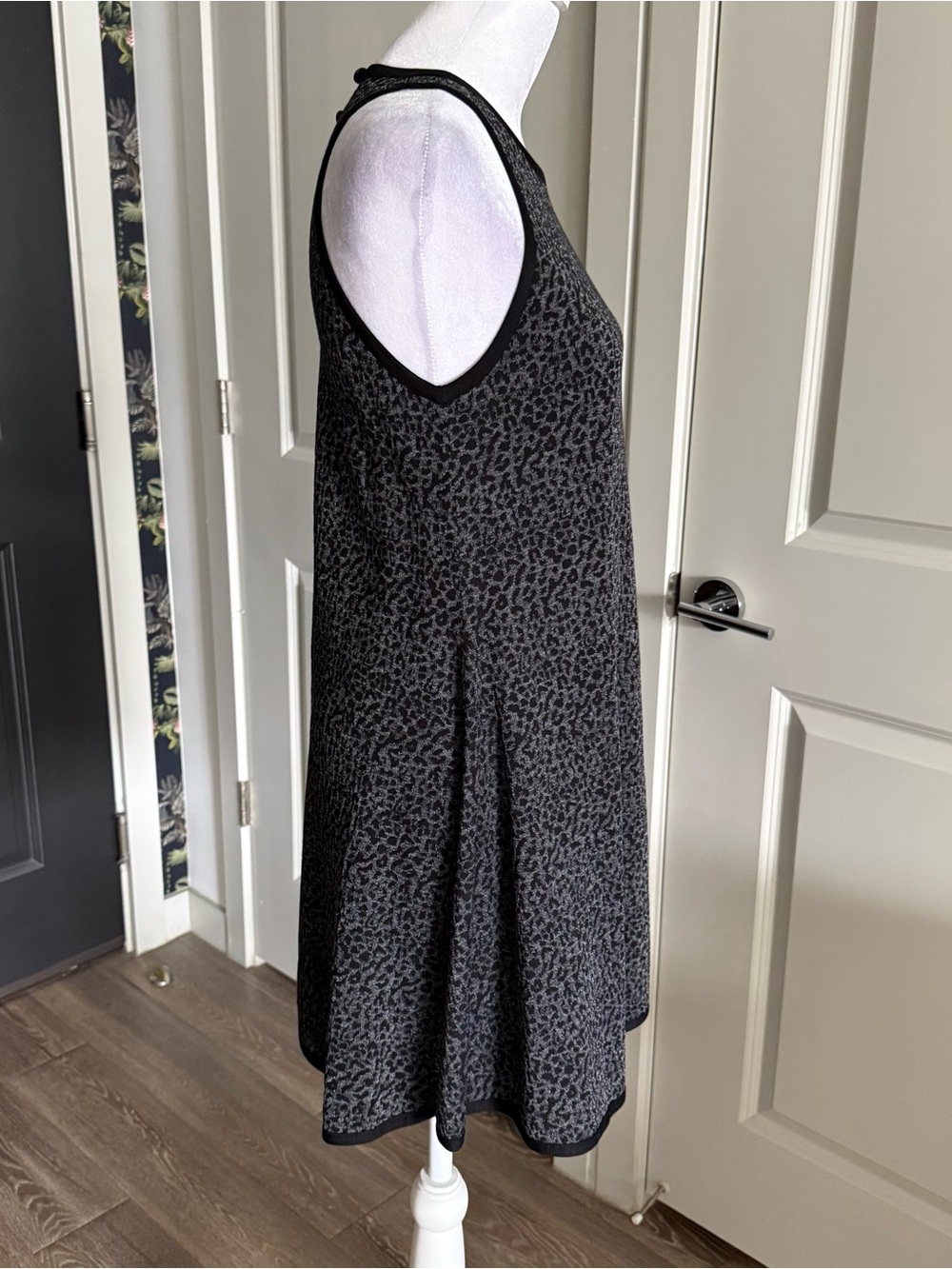 NWT Saint Laurent Black and Gray Leopard Print A-Line Silk Mini Dress Size M - Picture 3 of 10